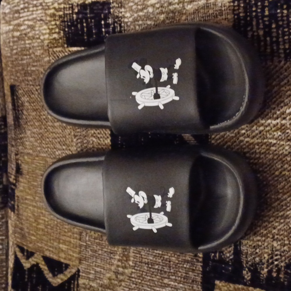 4/$40 New Black Mickey Mouse Slides - Size Eur 42-43